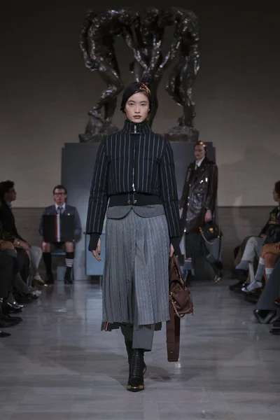Look 54